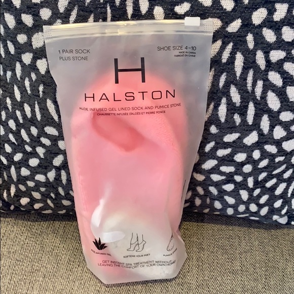 Halston Other - Halston Aloe Infused Gel Line Socks & Pumice Stone
